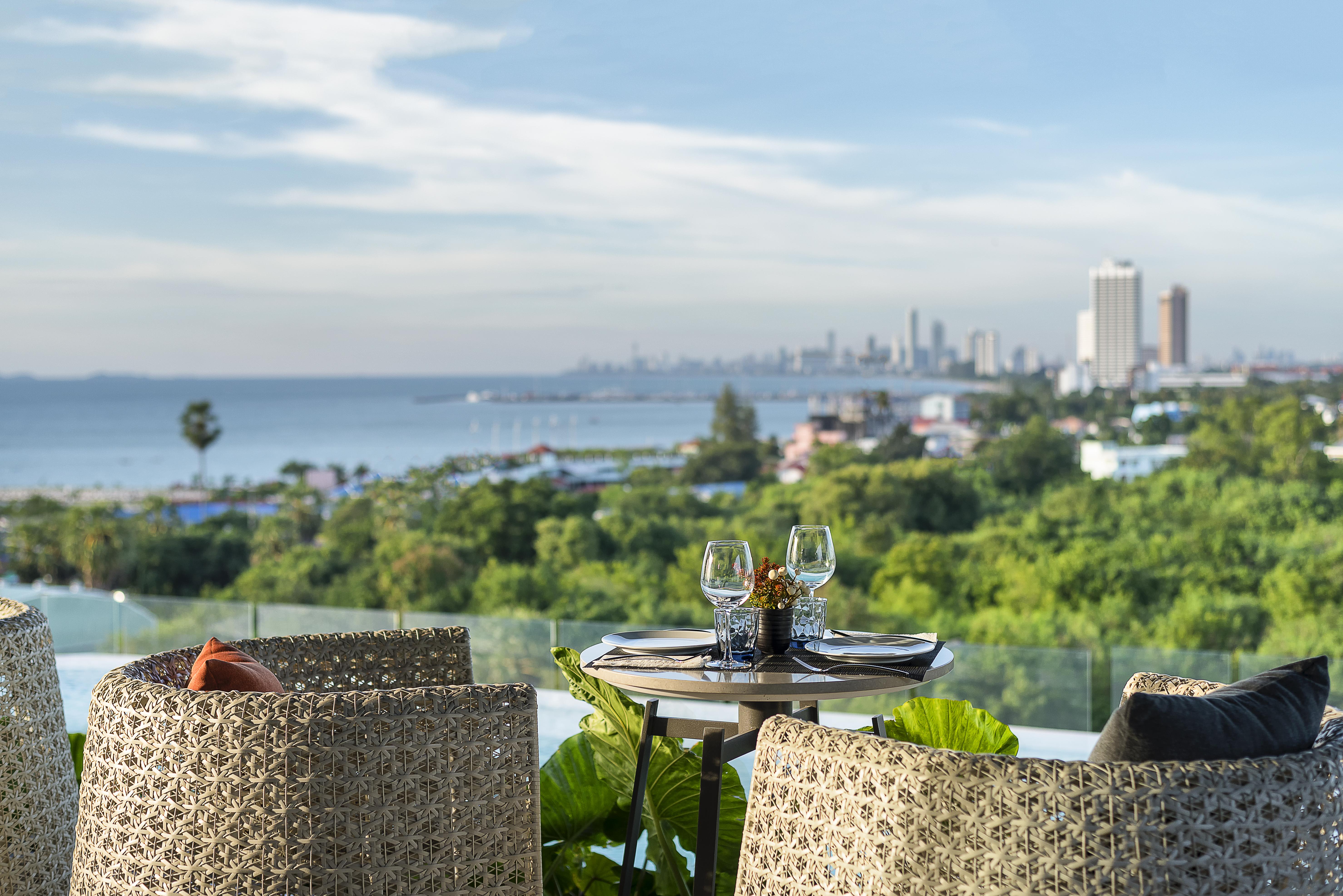 Cross Vibe Pattaya Seaphere Na Chom Thian Dış mekan fotoğraf