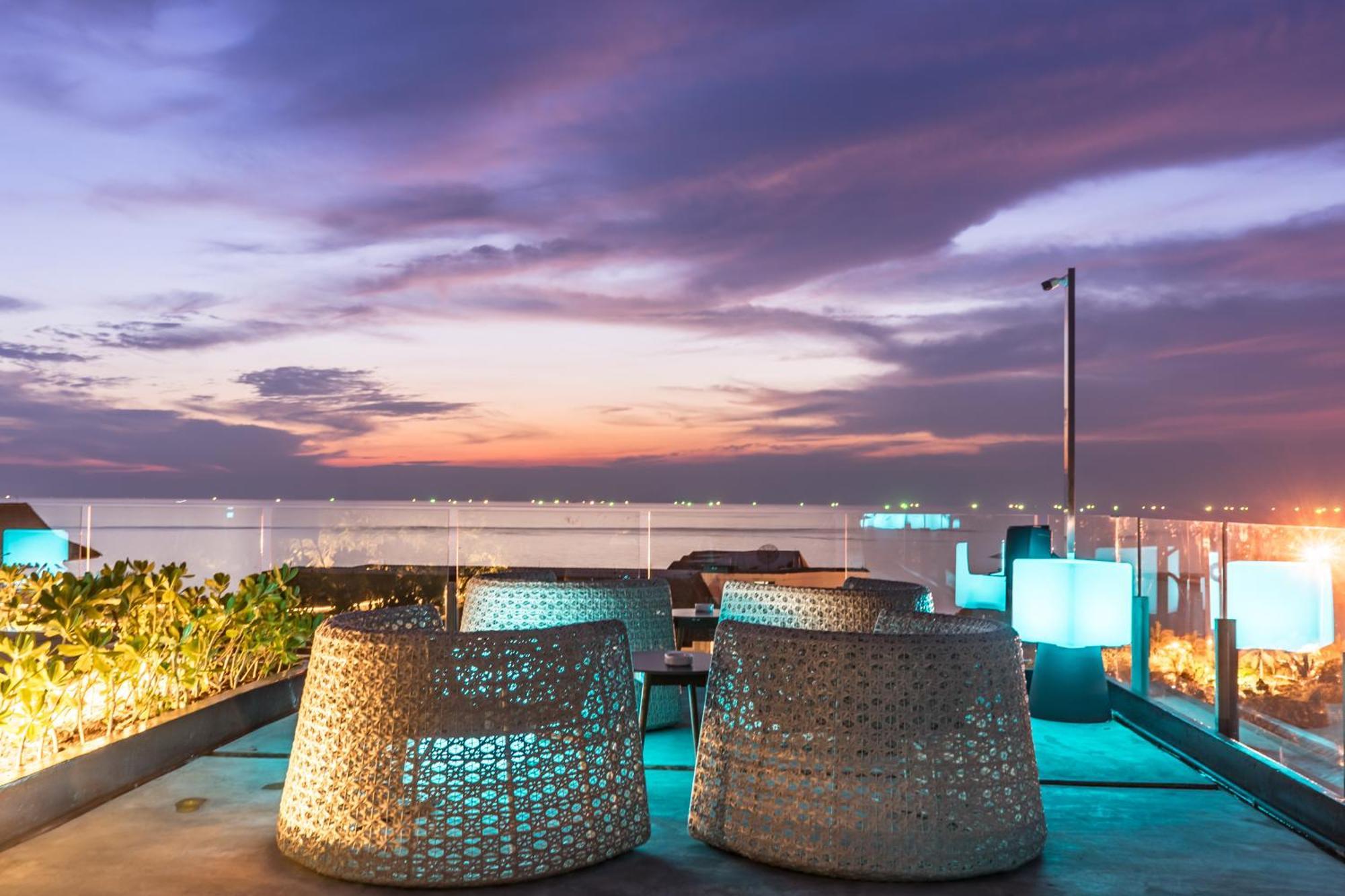 Cross Vibe Pattaya Seaphere Na Chom Thian Dış mekan fotoğraf