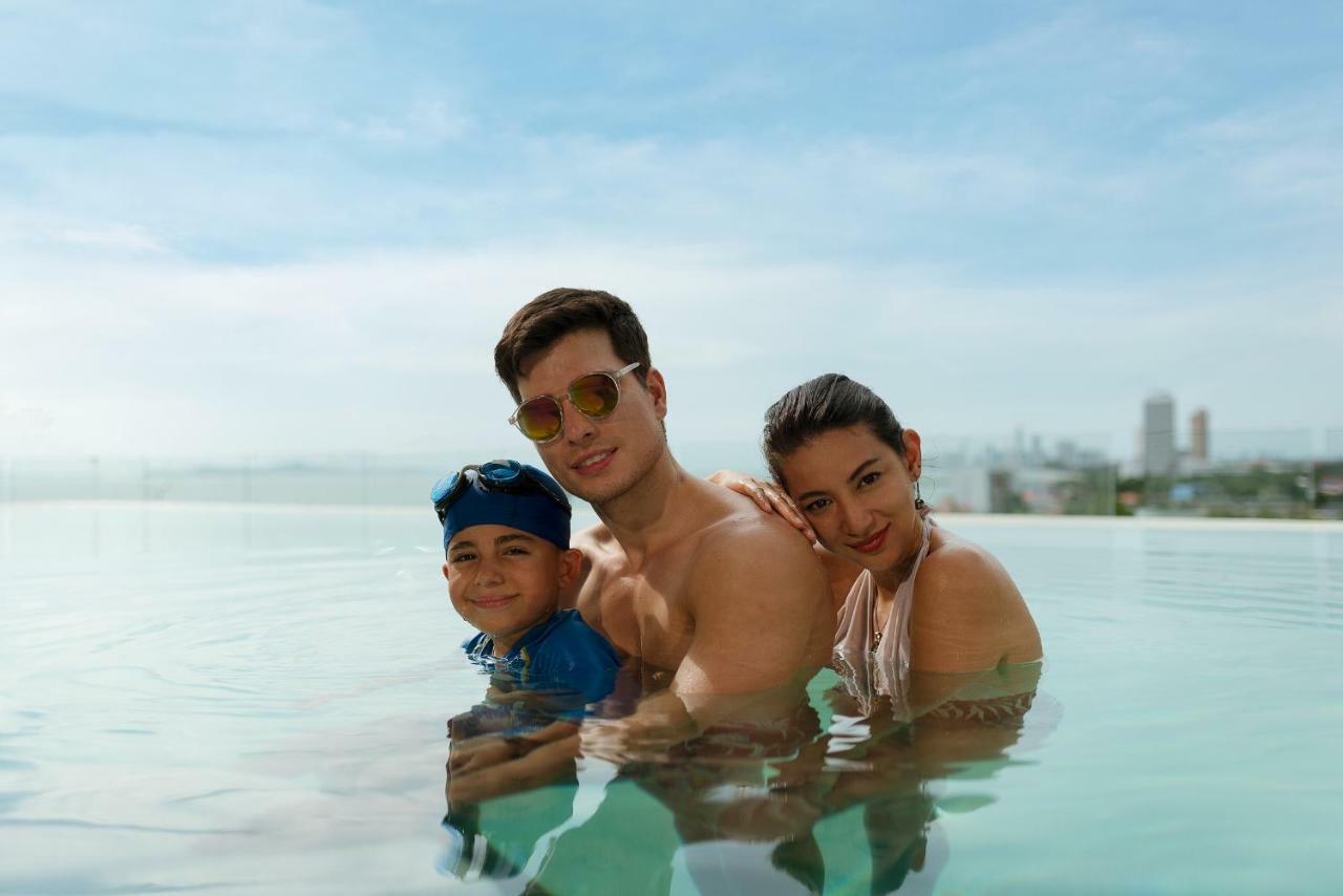 Cross Vibe Pattaya Seaphere Na Chom Thian Dış mekan fotoğraf